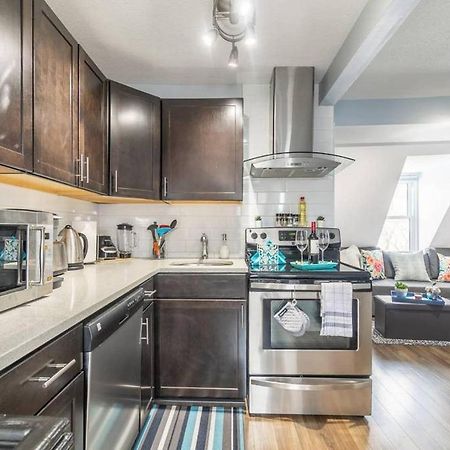 オタワNewly Renovated - Modern 1Br With Rooftop Terrace!アパートメント エクステリア 写真